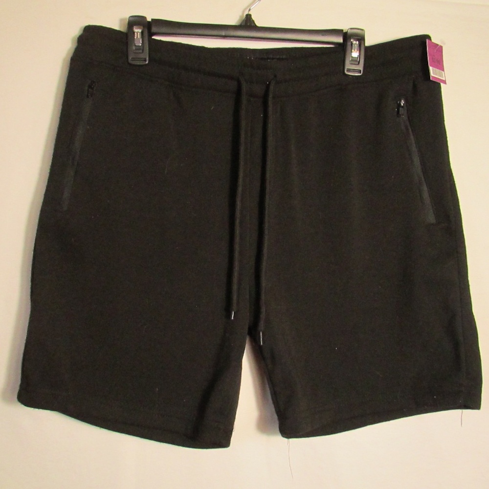 Brooklyn Cloth Men's 7” Zip Pocket Shorts in black